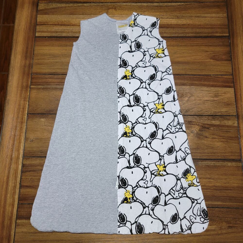 Peanuts Snoopy / Grey Nap Sleep Sack - Size Medium (6-12 m)